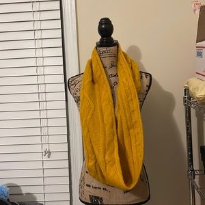 Old Navy infinity Wool /cashmere Scarf